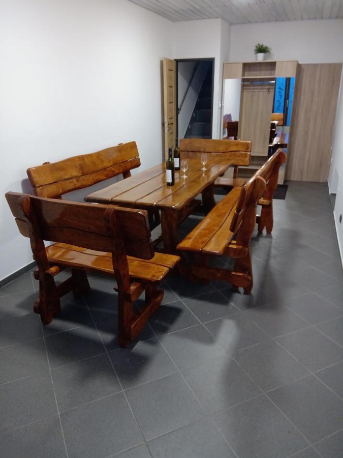 U Hradeb Apartamento Mikulov Exterior foto